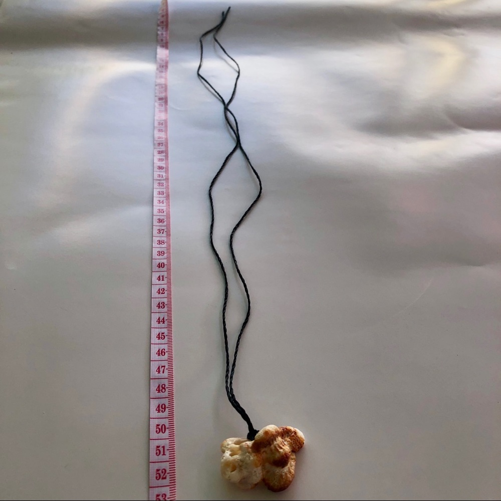 Shell necklace #192 - Picture 2 of 2